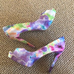 GUESS Multicolor Heels *Worn once*